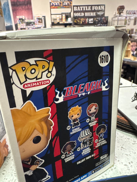 Funko POP! Ichigo Kurosaki *Chase Edition* DAMAGED