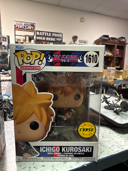 Funko POP! Ichigo Kurosaki *Chase Edition* DAMAGED